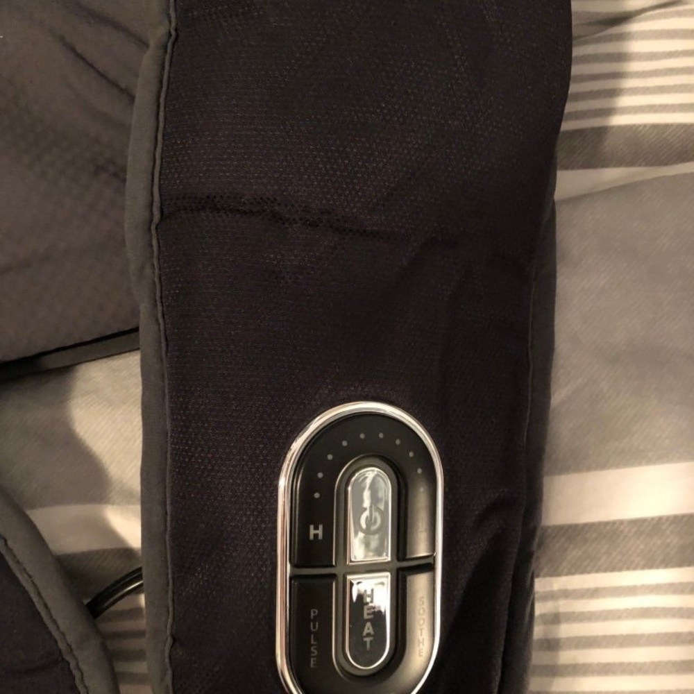 Brookstone massager with heat